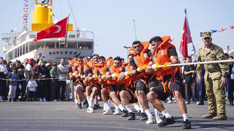 TEKNOFEST Mavi Vatana büyük ilgi TCG Anadoluya akın ettiler