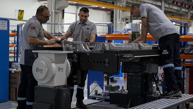 Türkiye’nin 100 yıllık hayali gerçek oldu ALTAY Tankı seri üretimde