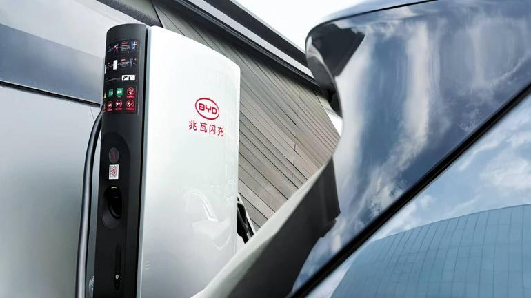 Almanya’daki fuarda yalnızca yeni modeller değil teknolojiler de ön plandaydı... Münih’te teknoloji yarışı