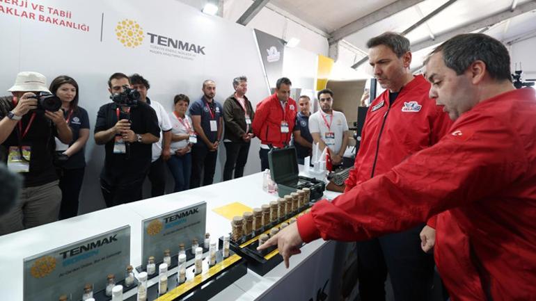 Bakan Bayraktar gençlerle buluştu Geleceğin enerjisi gençlerin elinde