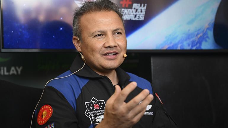 Astronot Gezeravcıdan gençlere uyarı: Hayallerinize engel olur