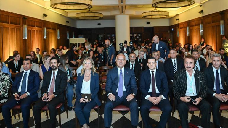 Bakan Ersoy: “Dijital müzik platformları şeffaf ve adil olmalı”