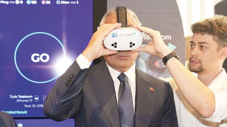 Sanatseverler AKM’de 5G deneyimi yaşadı