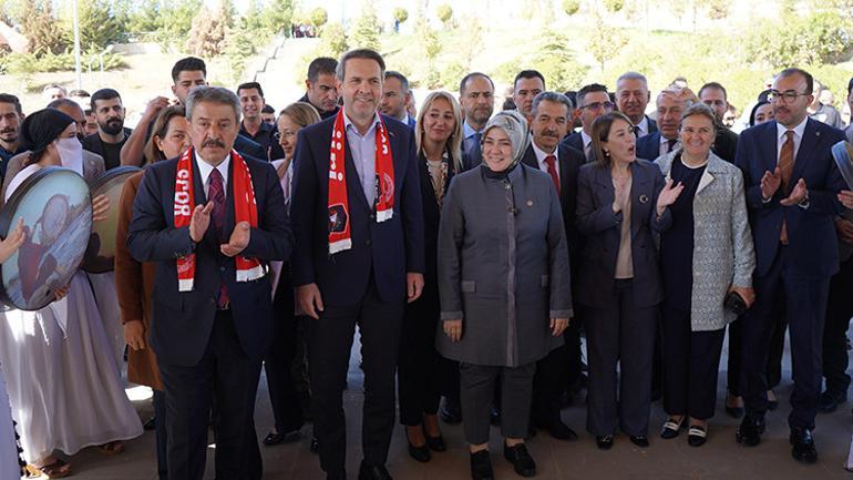 Bakan Bayraktardan CHPye sert tepki: Milli projeye engel oldular