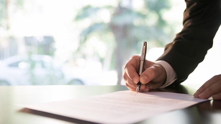 Vergi kanunlarında yeni düzenleme Kiradan tapuya, motorlu taşıtlardan istisnalara tüm değişiklikler... İşte yeni vergi kanunları