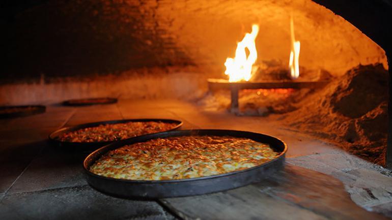 40 yıl sonra köyüne döndü, pizzacı açtı Talebe yetişemiyor