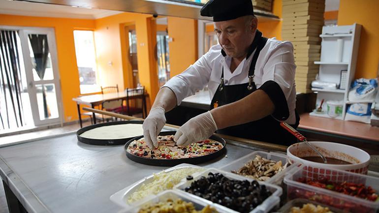 40 yıl sonra köyüne döndü, pizzacı açtı Talebe yetişemiyor