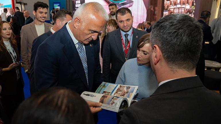 Bakan Ersoy: Yıl sonu hedefimiz 64 milyar dolara emin adımlarla ilerliyoruz