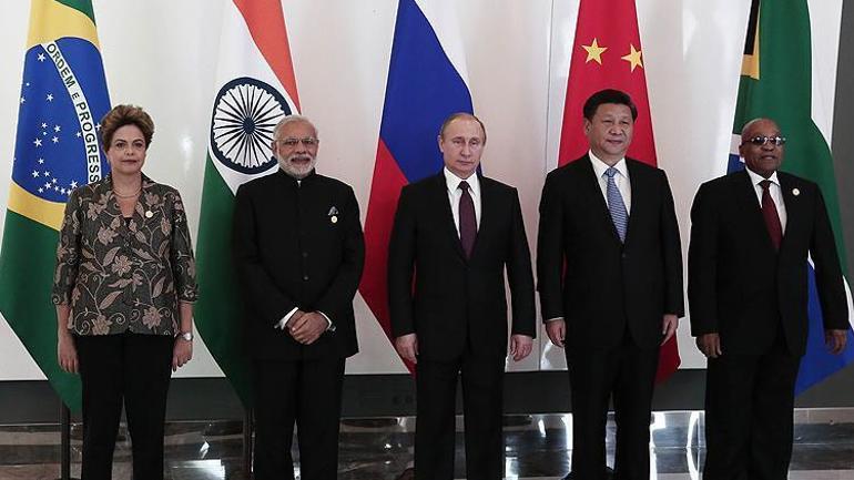 Altın fiyatlarında Asya Ateşi Uzman isim açıkladı: Vadeli hesap açmış gibi rahat olsunlar