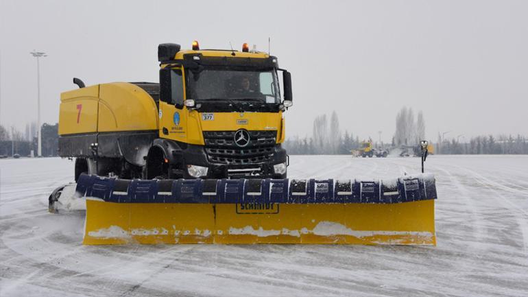 Kar nöbeti başladı Toplam 18 bin 407 personel ve 14 bin 263 araç görev başında