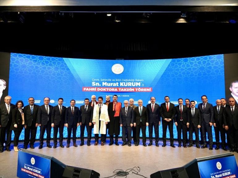 Bakan Kuruma fahri doktora unvanı verildi