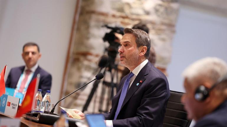 Enerji ve Tabii Kaynaklar Bakanı Alparslan Bayraktar, Türk dünyasına “Hazar” teklifinde bulundu