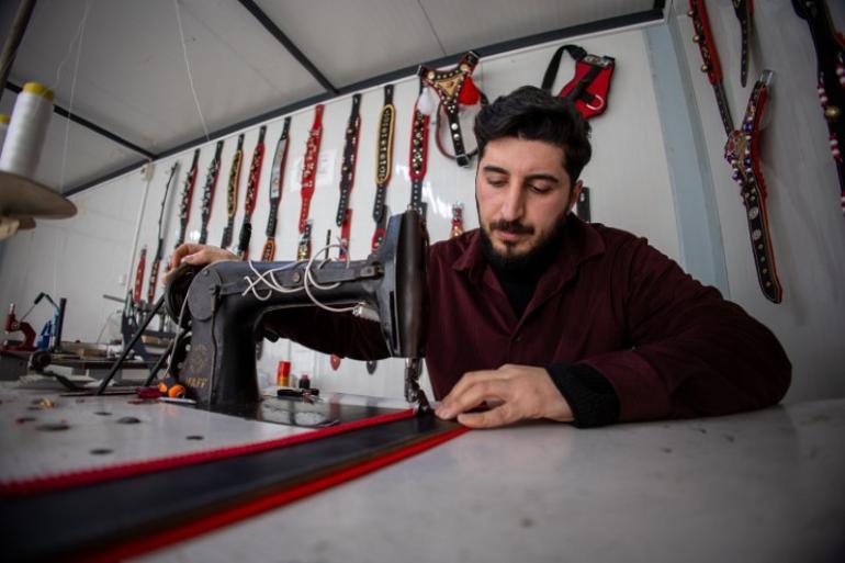 Deprem her şeyi yıktı, onu yıkamadı Konteynerden dünya pazarına