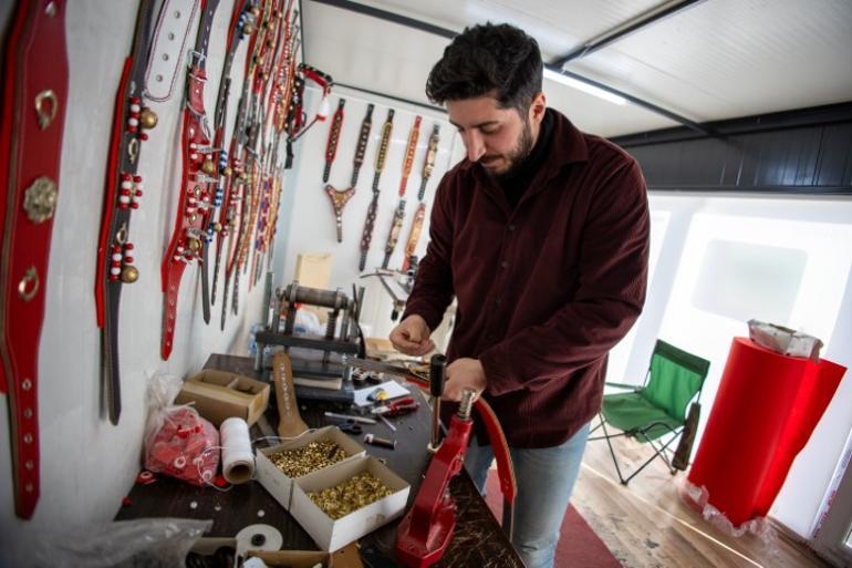 Deprem her şeyi yıktı, onu yıkamadı Konteynerden dünya pazarına