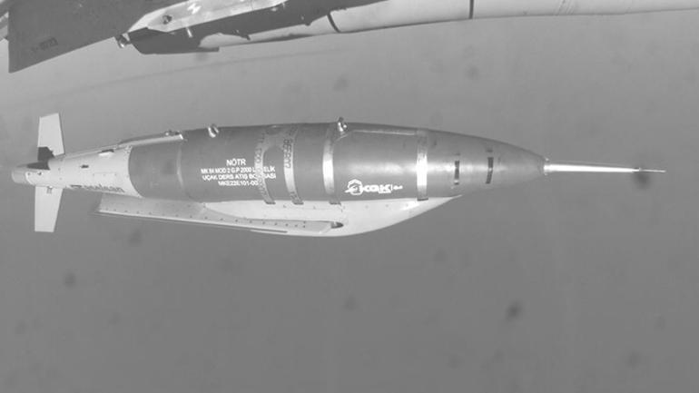 F-16dan atılan ASELSAN KGK-84 Kanatlı Güdüm Kiti, hedefi tam isabetle vurdu