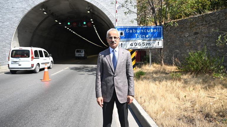 2025te köprü ve otoyollardan 1,1 milyardan fazla araç geçti