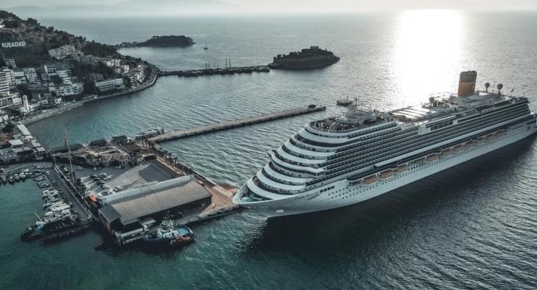 Bakan Uraloğlu duyurdu: 2025 yılında kurvaziyer yolcu sayısı 2 milyonu aştı