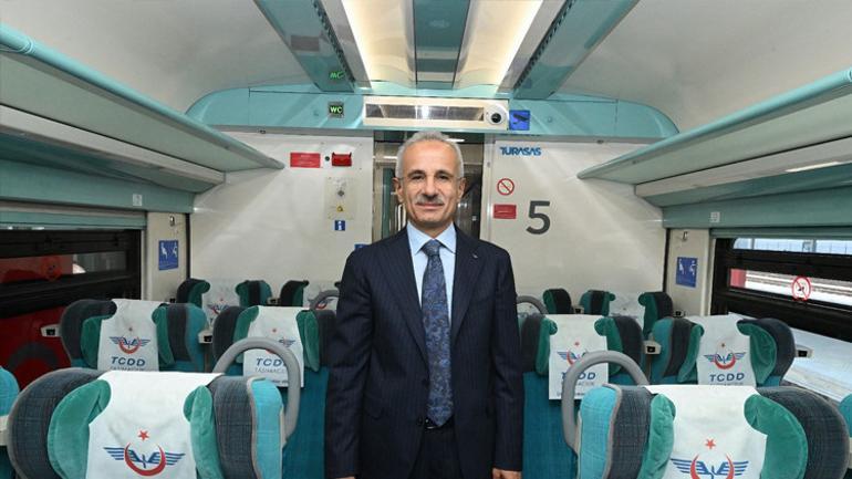 Ara tatilde YHTlere 24 bin kişilik ek sefer konuldu