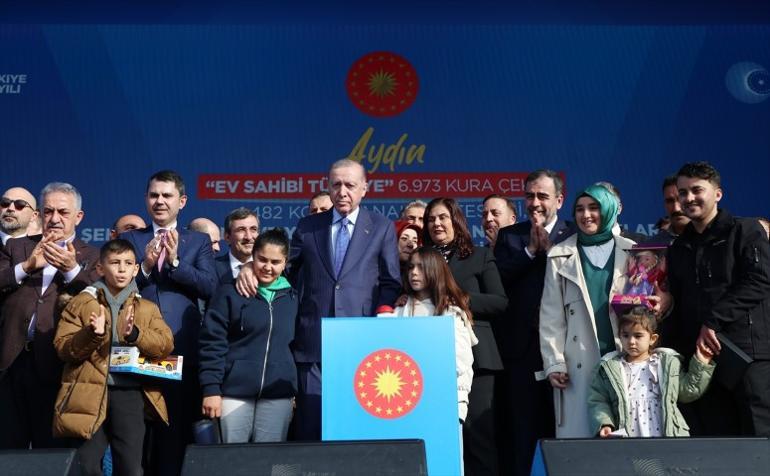 Cumhurbaşkanı Erdoğandan deprem bölgesi çıkışı: 3 yıldır neredeydin Özgür Efendi