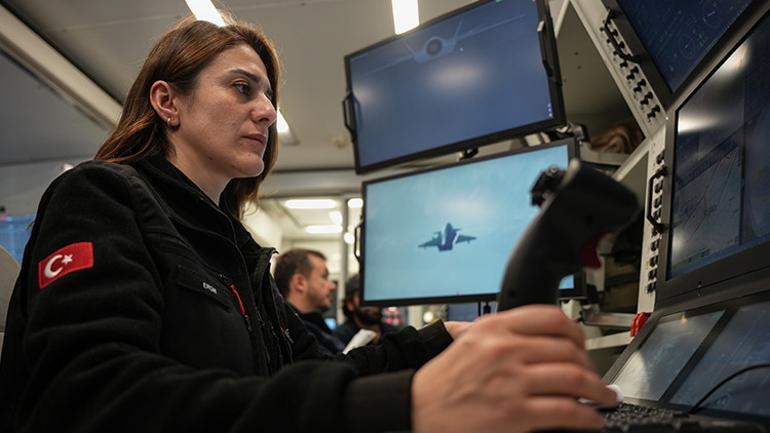 İşte KIZILELMAnın kadın pilotu