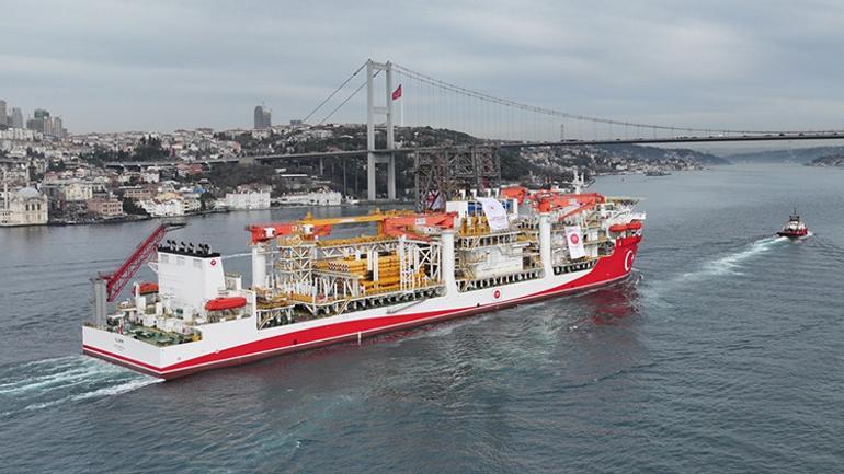 Enerjide yeni hamle ‘Yıldırım’ İstanbul Boğazı’ndan geçti