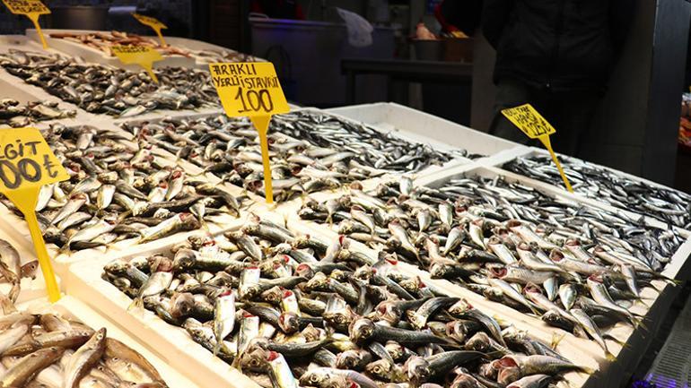 Tezgahlarda fiyatlar değişti İşte en ucuz balık çeşidi