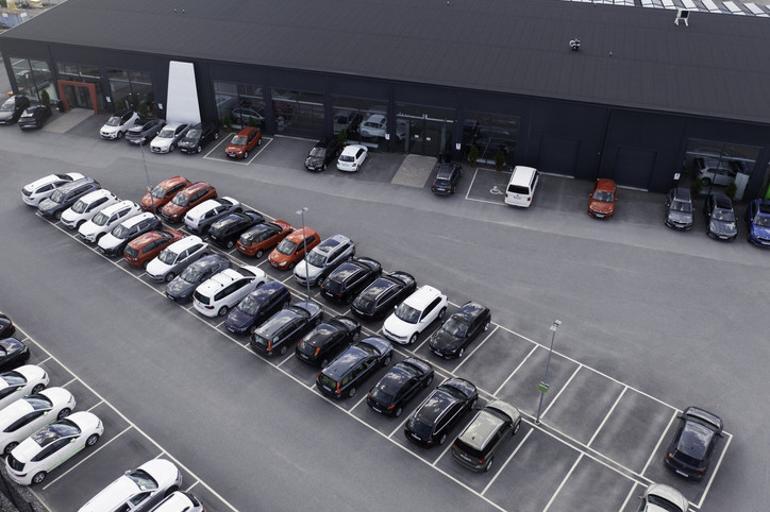 Araç alacaklar veya satacaklar dikkat: İkinci elde dengeler değişti ‘4 modelde satış hızı artabilir’