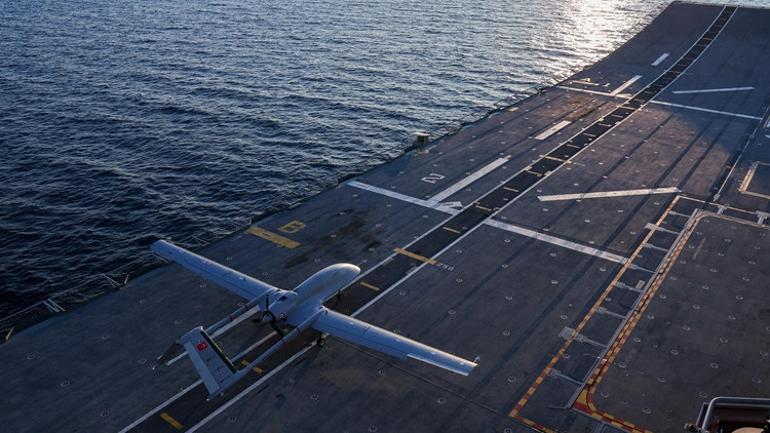 NATO tatbikatının gözdesi TCG ANADOLU ve Bayraktar TB3e milli yazılım