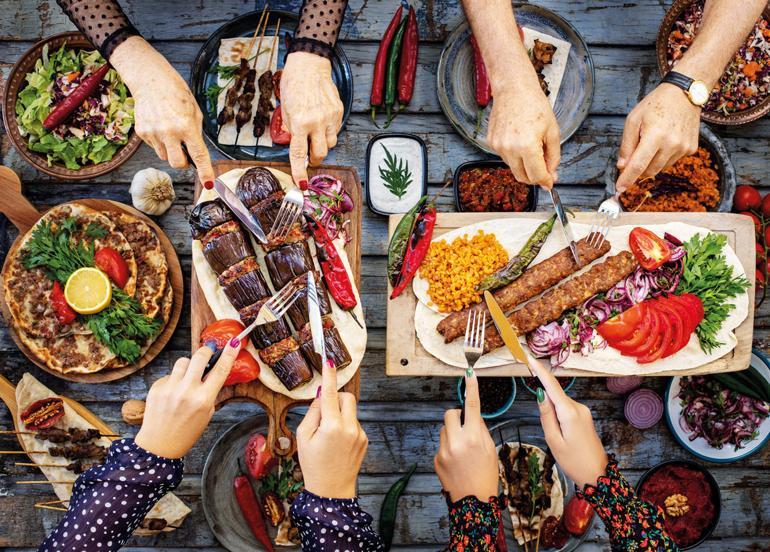 Restoranlarda iftar bereketi