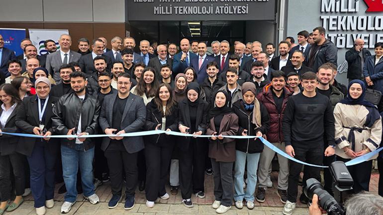 Bakan Kacır: “Onlar esirgedi, biz daha iyisini ürettik”