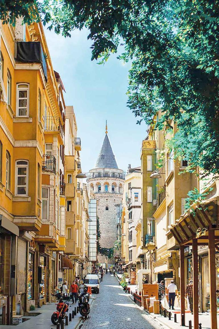 Küresel tedirginliğe karşı türk turizmcilerden önemli çağrı: ‘Turizmde güvenli limanız’