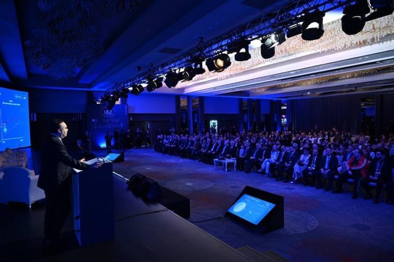 Bakan Kacır: Türkiye küresel ticaretin merkez ülkelerinden biri oldu