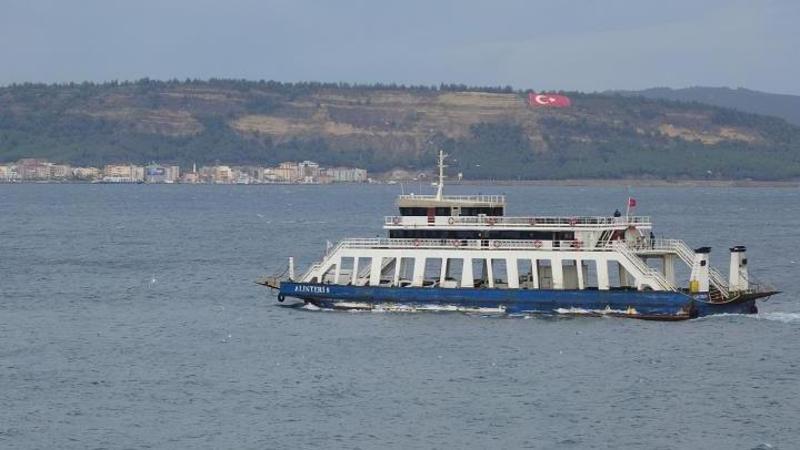 Bozcaada ve Gökçeada’ya tüm feribot seferleri iptal edildi