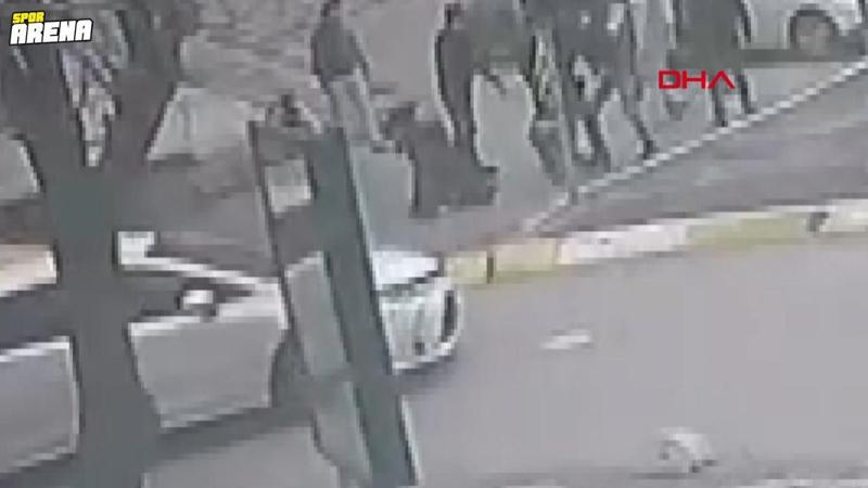 Eski milli futbolcu Oktay Derelioğlu ve eşine trafikte saldırı!