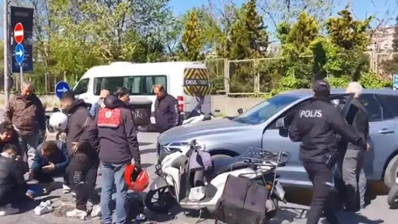 Sarıyer’de ciple çarpışan motosikletli kurye ağır yaralandı