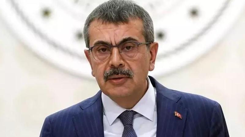 Bakan Tekin: Deprem günü okullarımızı tedirginlik yaşayan vatandaşlarımızın konaklaması için açtık
