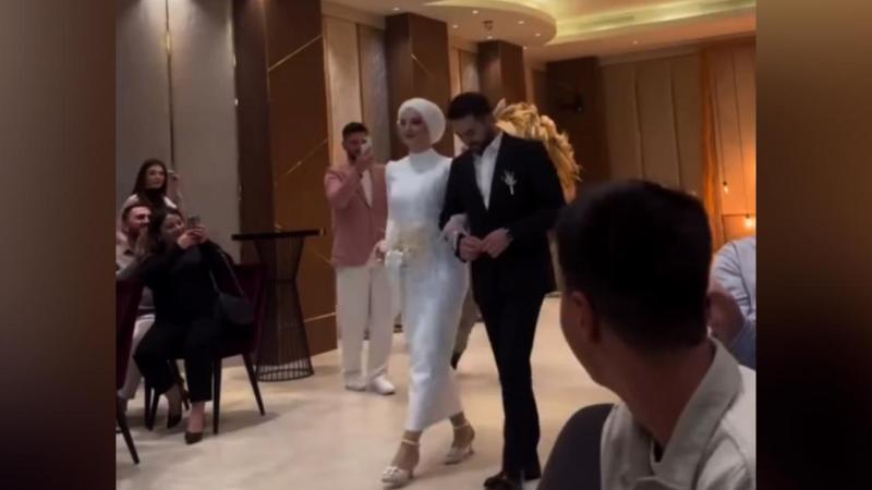 Sunucu Kadir Ezildi, hayatını Gamze Türkmen ile birleştirdi
