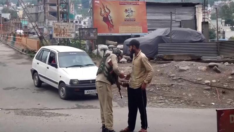 Hindistan ile Pakistan arasında karşılıklı saldırılar