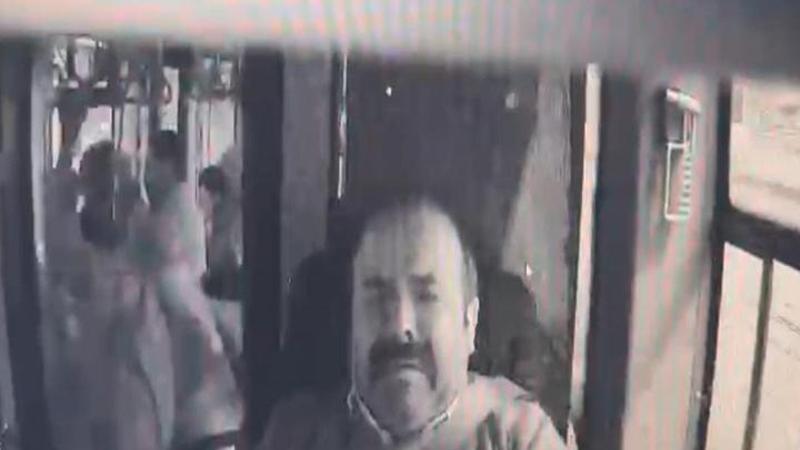 Beylikdüzü'ndeki metrobüs kazası araç içi kamerasında