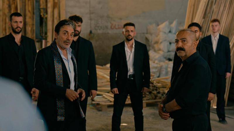 Orhan Aydın Sıcak Büfe'de Racon Kesecek!