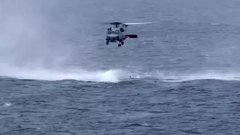 MSB: SH-70 helikopterimiz teknik bir arıza nedeniyle denize acil iniş yaptı