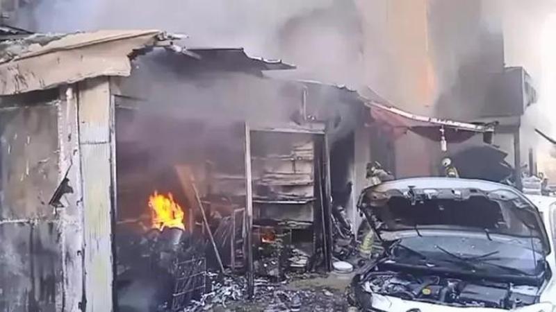 Ümraniye’de hediyelik eşya dükkanında yangın