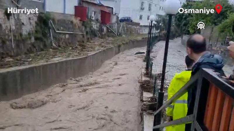 Osmaniye'de sağanak nedeniyle Bülbül Deresi taştı