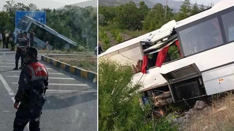Isparta’da iki yolcu otobüsü çarpıştı! Şarampole devrilen otobüsün görüntüleri ortaya çıktı