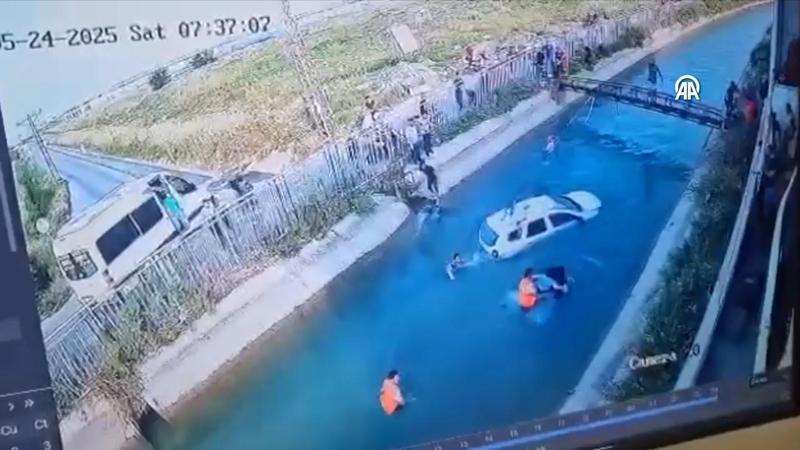 Sulama kanalına yuvarlanan cipteki 2 kişi kurtarıldı