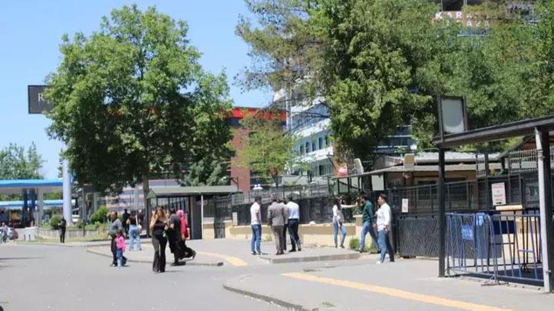 Ev hapsini, darbettiği eşine tahsis edilen evde geçiren koca tutuklandı