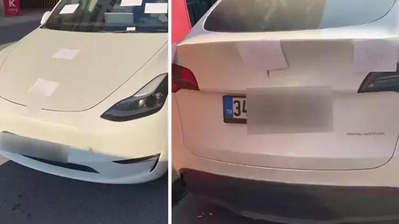 İstanbul Şişli’de yola bırakıp gittiği araca 3 dilde yazılı notlarla tepki