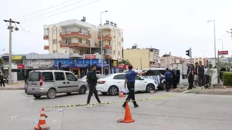İki grup arasında silah, sopa ve bıçaklı kavga: 4 yaralı