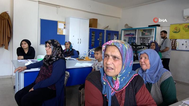 Hepsi torun sahibi: Adanalı ninelerin okuma azmi