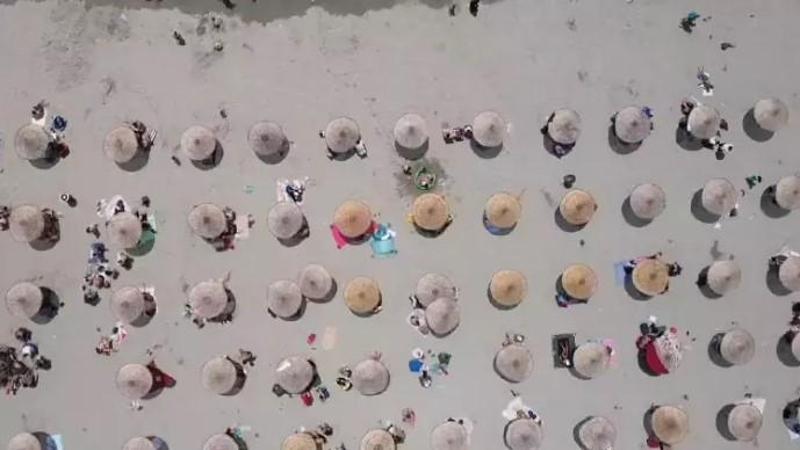 Büyükçekmece'de plajda yoğunluk